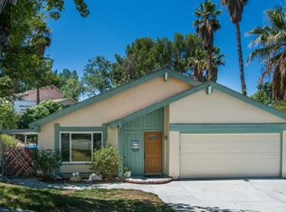 18832 Vicci St, Santa Clarita, CA 91351