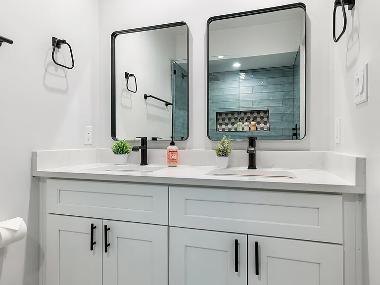 2306 Tamarisk Cir — Photo 21