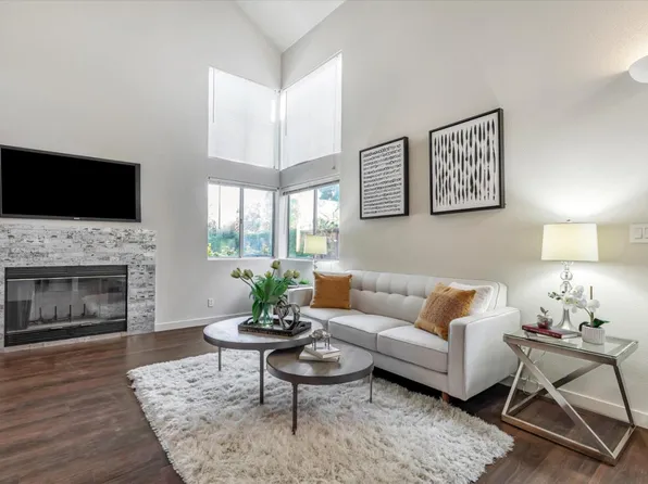 1256 Elkwood Dr, Milpitas, CA 95035