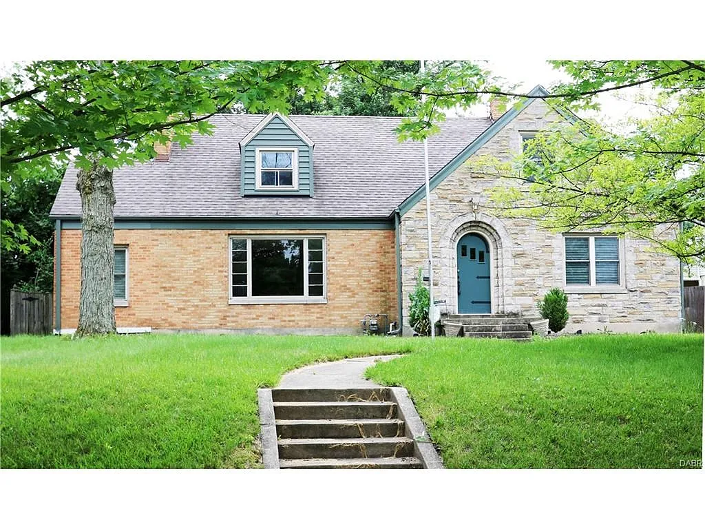 3104 McGee Ave photo 1