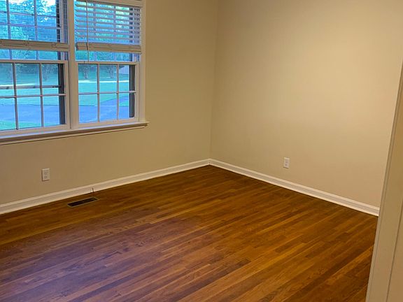 5th image of 2809 15th Ave