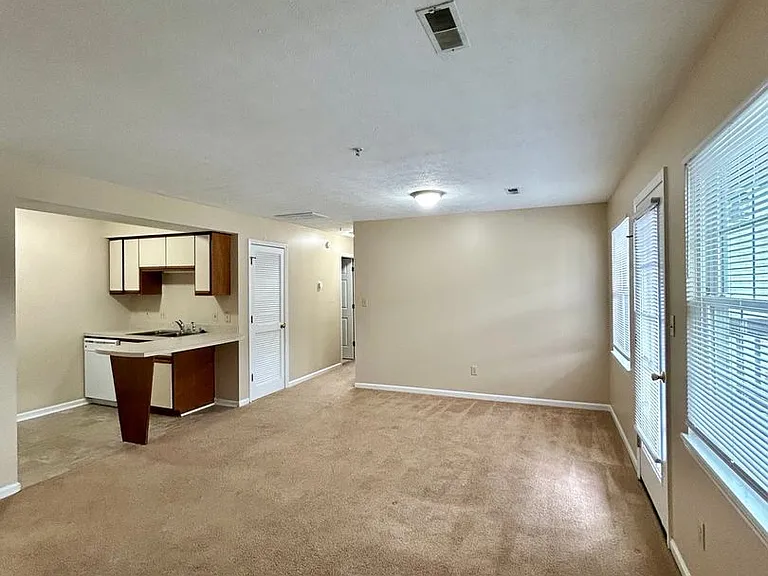 Hall Valley Apartments — Photo 10