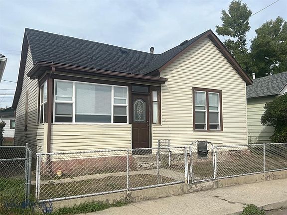 2nd image of 1231 E 1st St