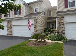 107 Oak Knoll Ct, Volo, IL 60020