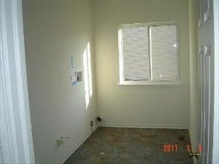 5th image of 2956 Foxmoor Dr