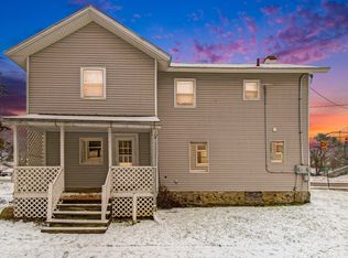238 S Lincoln St, Charlotte, MI 48813