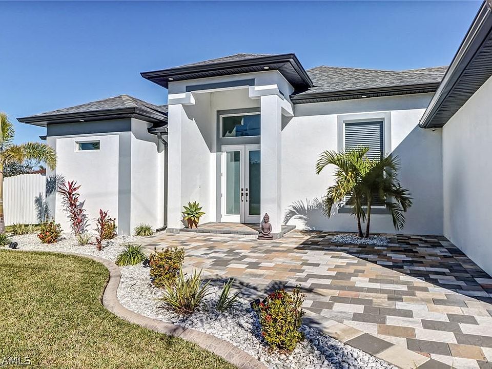 1st image of 2215 SW 2nd Ln