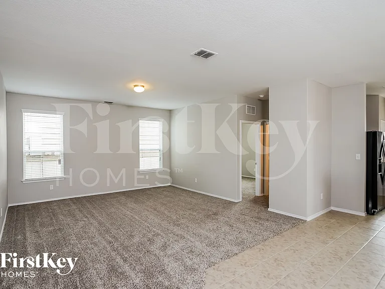 11726 Silver Fld — Photo 3