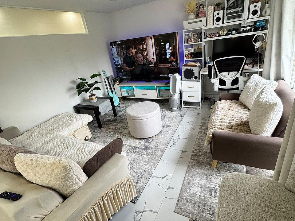 1st image of 18 Faye Dr #Basement
