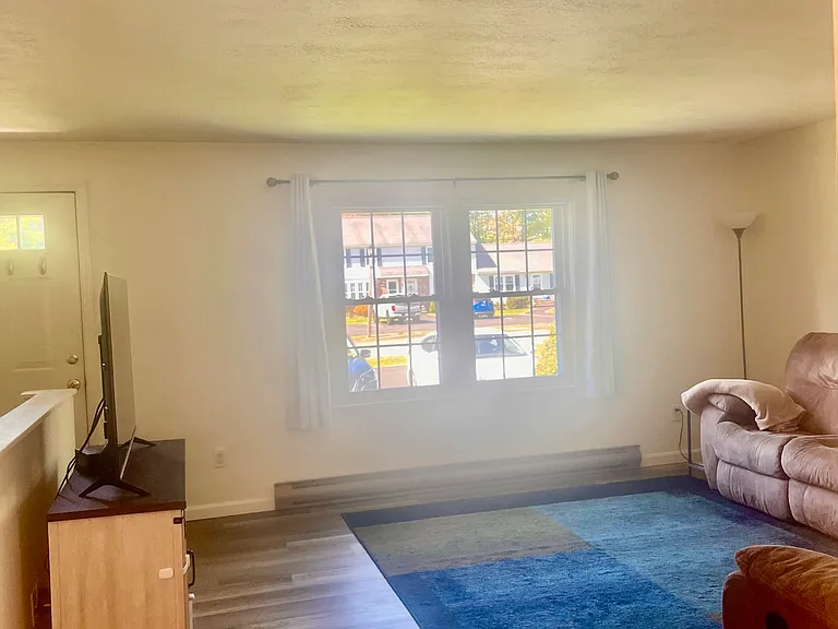 48 Garfield St #5 — Photo 10