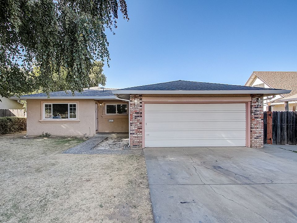 1st image of 221 Hacienda Ln