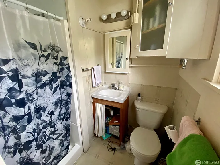 2300 G St #1 — Photo 7