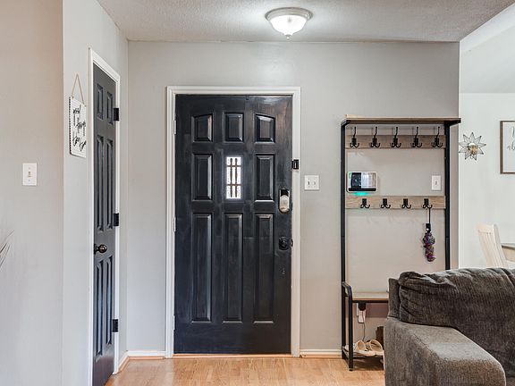 5th image of 5727 92nd St