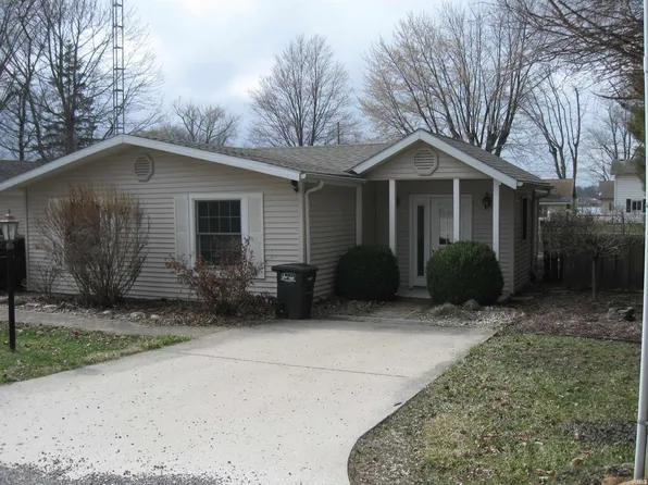 7140 S 160 E, Wolcottville, IN 46795