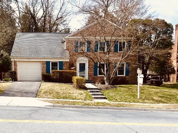 1104 Fallsmead Way, Rockville, MD 20854