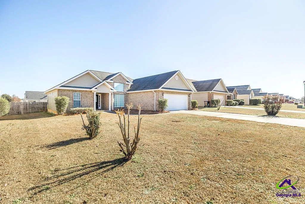 3 bed, 2.0 bath, 1486 sqft, $1,750 — Photo 4