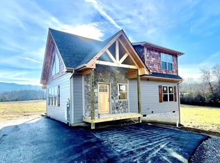 5046 Cocke County Line Rd, Cosby, TN 37722