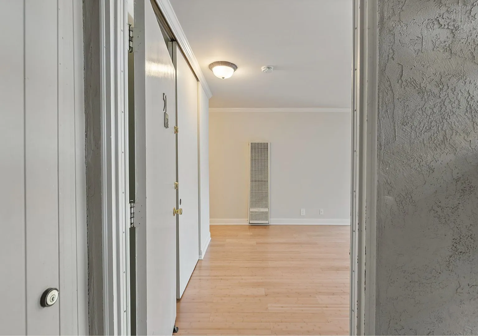 100 Devon Avenue — Photo 3
