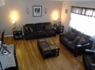 778 Riverbend Dr, Clark, NJ 07066