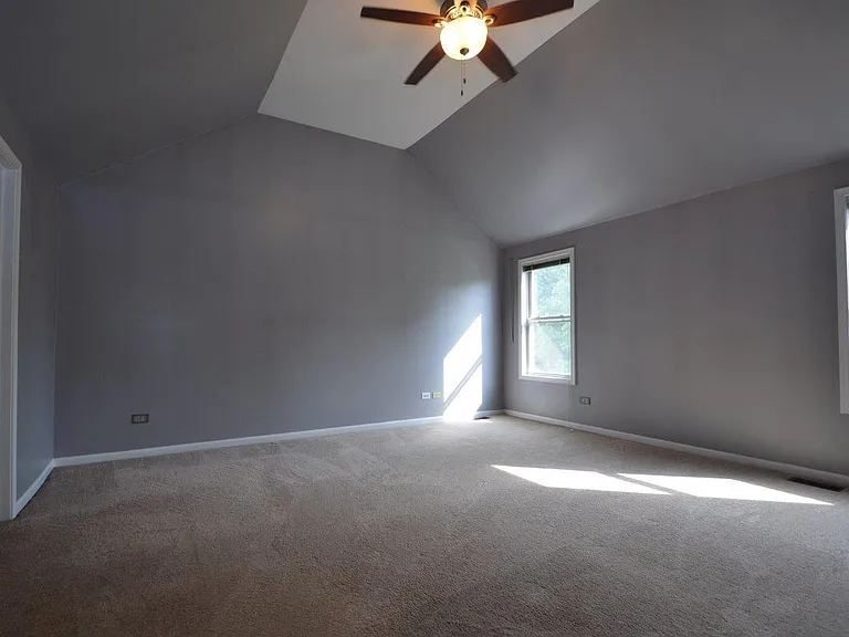 3301 Banford Cir — Photo 17