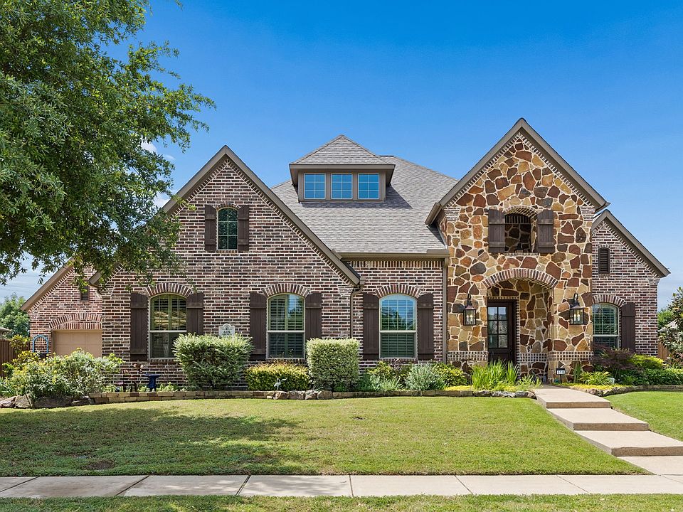 1st image of 618 Forest Hill Dr