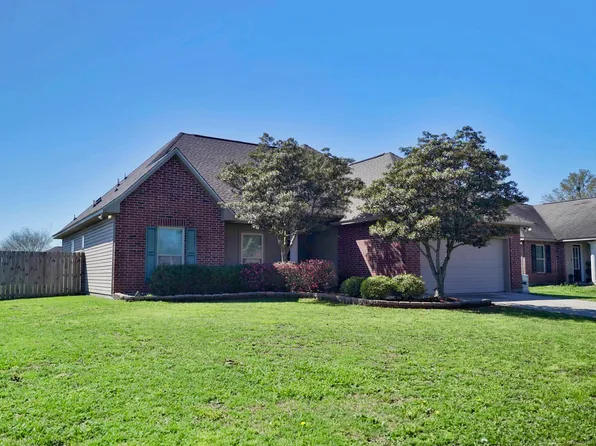 38269 Saint Barts Ct, Gonzales, LA 70737