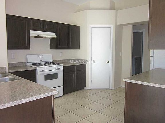 2nd image of 10217 Cainito St