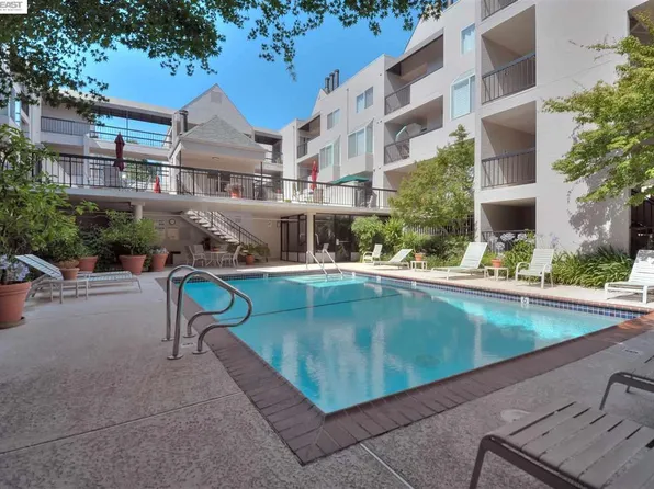 3183 Wayside Plz APT 307, Walnut Creek, CA 94596