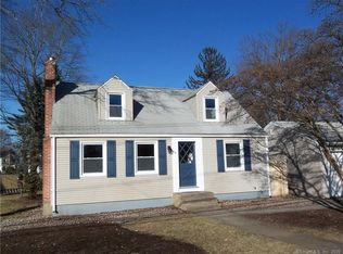 68 Park Ave, Windsor, CT 06095