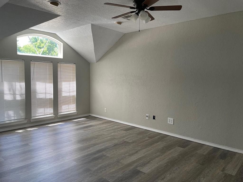 725 NW 17th St, Lawton, OK 73507 | Zillow
