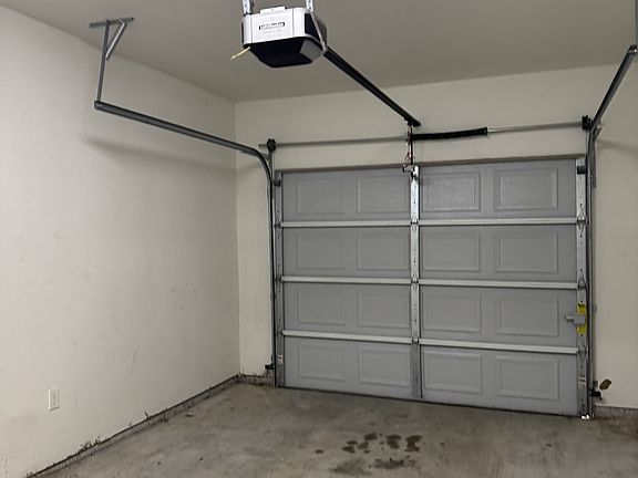 3rd image of 5670 Shadowbend Cir W Unit 107-1-1