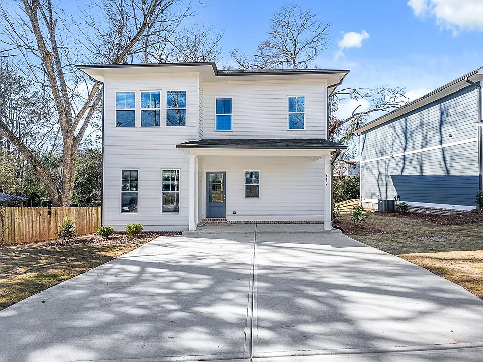 216 Colima Ave
