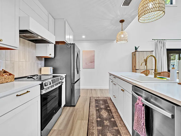 132 Foxmeyer Dr — Photo 15