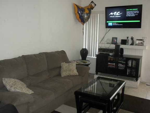 4th image of 1565 Coulston St APT 17