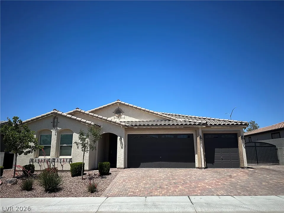 1546 Bryce Canyon St