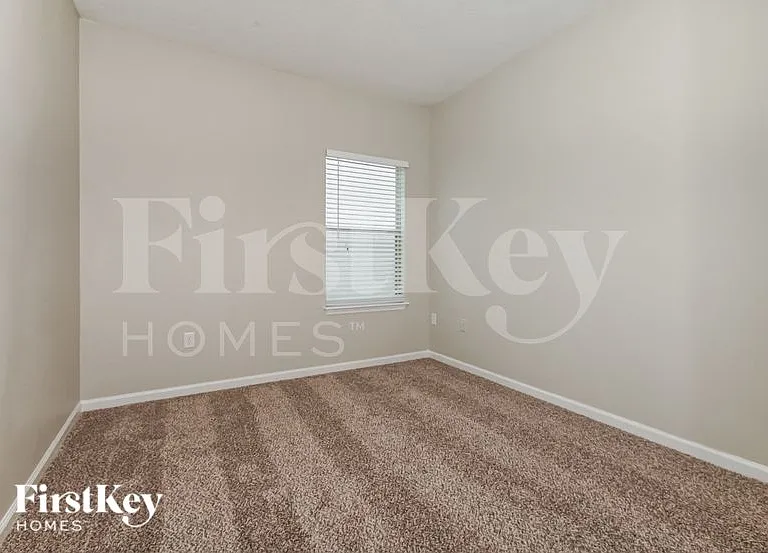 8906 Devon Pines Dr — Photo 12