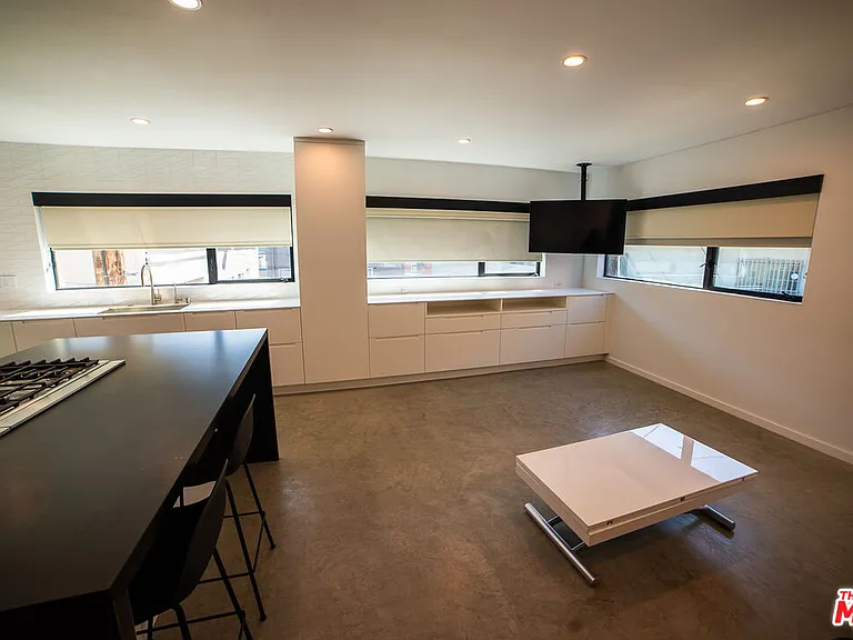 14 Brooks Ave #8 — Photo 8