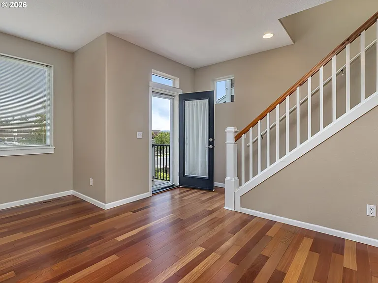 830 NW Council Dr — Photo 12