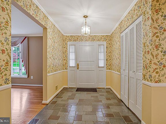 5th image of 3814 Spring Meadow Dr