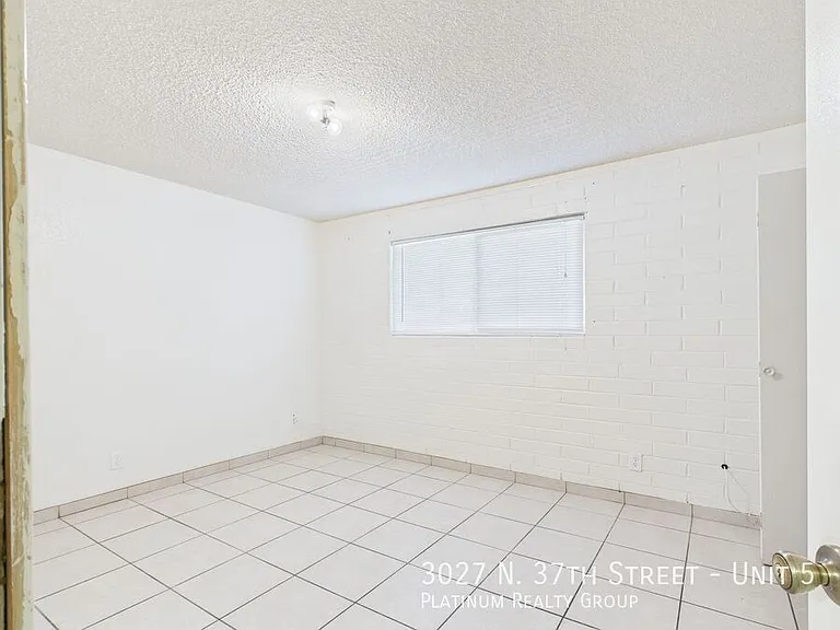 3027 N 37th St #5 — Photo 8