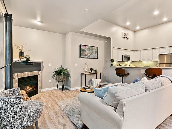 2nd image of 16125 Juanita Woodinville Way NE Unit 204