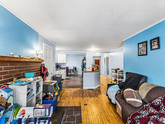 5th image of 337 Number Nine Road