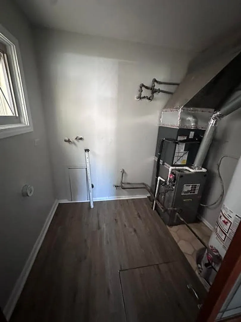 3 bedroom single family near Midway Airport — Photo 4