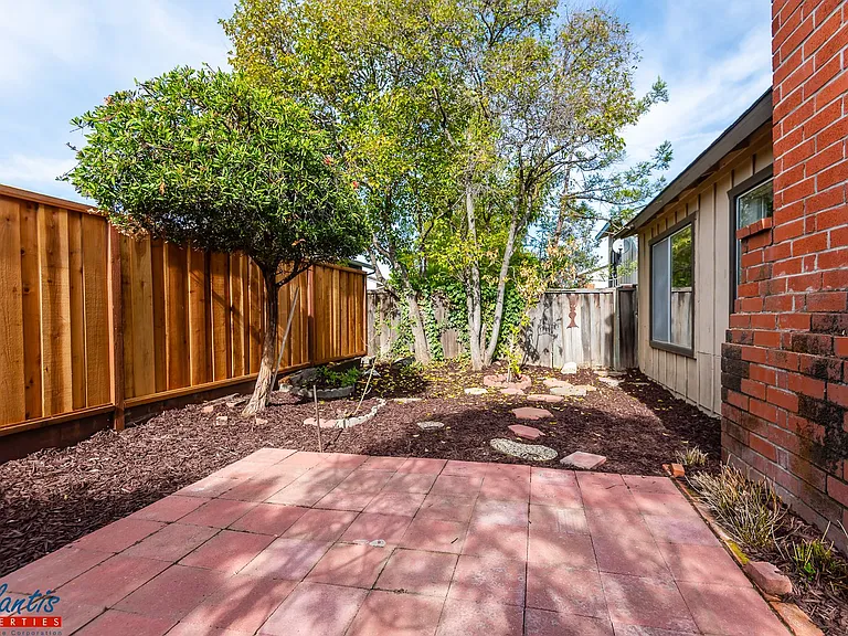 4485 Kirk Rd — Photo 9