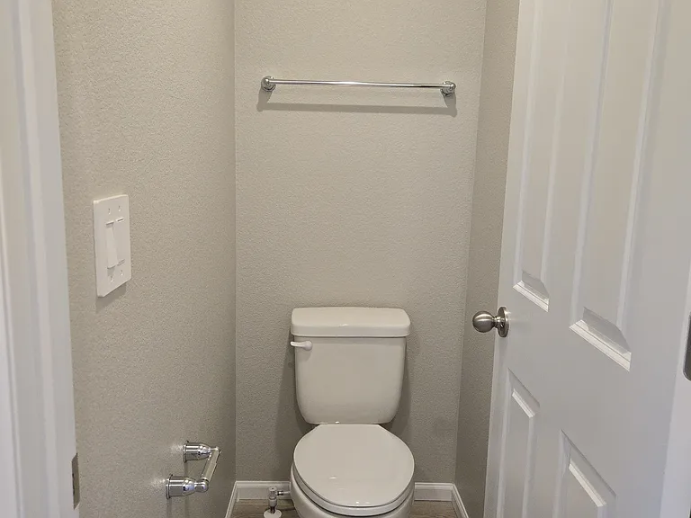 22465 E 7th Pl — Photo 33