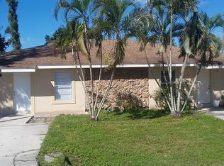 9145 Seville Rd, Fort Myers, FL 33967