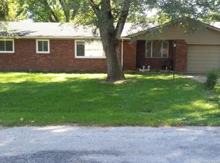 628 Valencia Dr, Belleville, IL