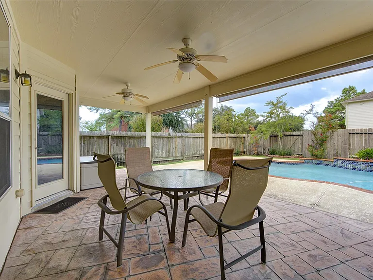1903 Hampton Lakes Ct — Photo 27