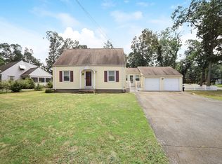 94 Scrub Oak Rd, North Haven, CT 06473