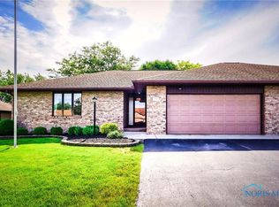 1816 Stonehill Dr, Findlay, OH 45840
